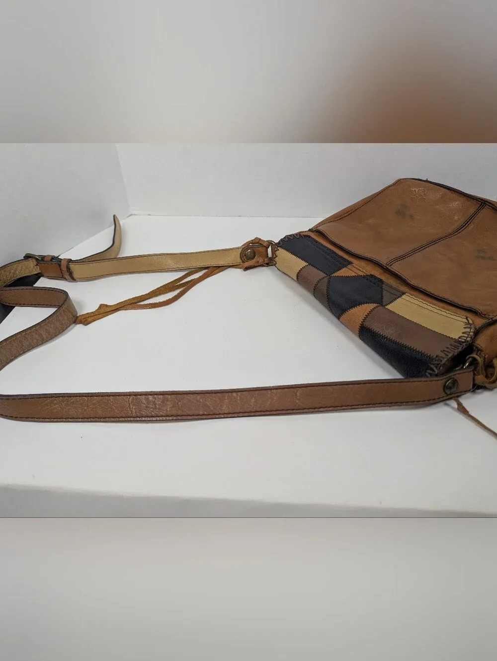 Patricia Nash Patchwork Armeno Genuine Leather Messenger Bag Crossbody Purse